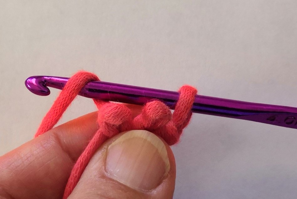 Blog-Inhaltsbild für 'Kordel häkeln - kostenlose Häkelanleitung'